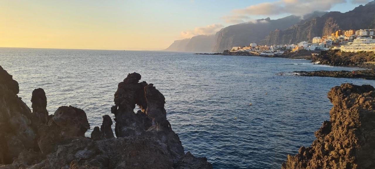 Paulmarie Apartment Gigantes Ocean Lounge Puerto de Santiago  Εξωτερικό φωτογραφία