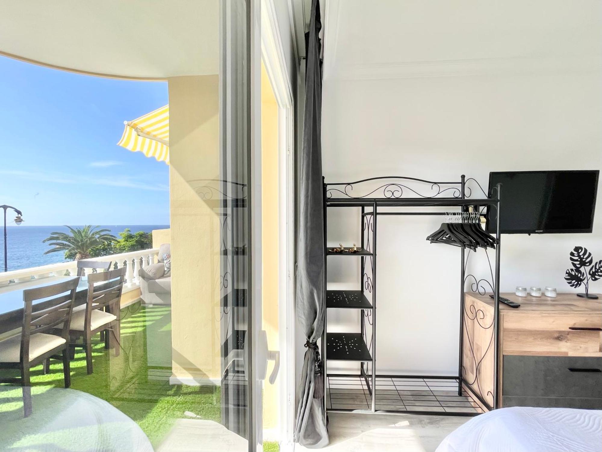 Paulmarie Apartment Gigantes Ocean Lounge Puerto de Santiago  Εξωτερικό φωτογραφία
